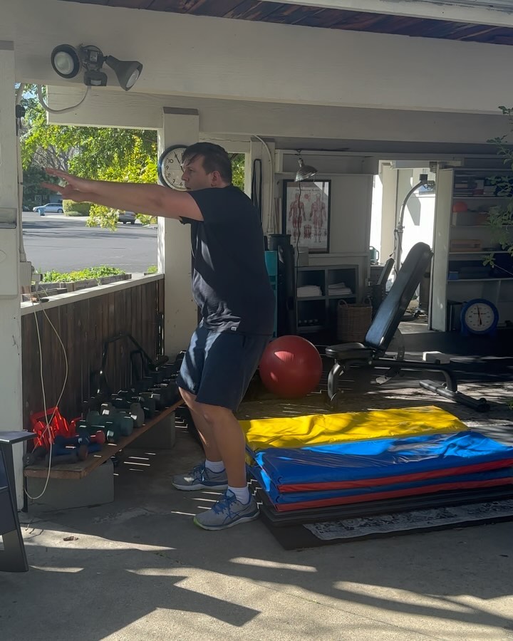 This move helped restore this client’s squat depth. Check out the second and third slides to see the difference it made. Squatting biases posterior expansion, force absorption, and vertical displacement and I wanted a dynamic move that would feel like exercise, not stretching or fake physical therapy. I also knew from experience with this client that those things would not work.
#squatdepth #mobility #rangeofmotion #humanmatrix