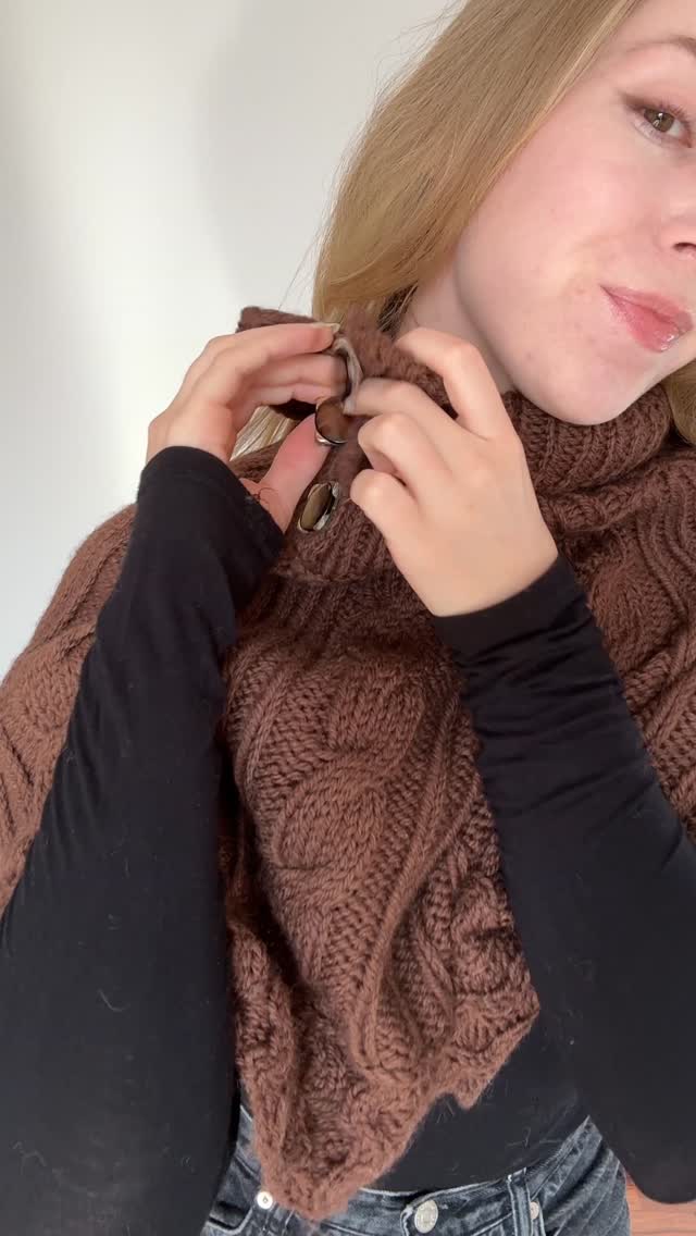 This will be the February Knit you didn’t know you needed! 😍
The Honey & Salt Capelette was created to be a versatile, Aran-inspired layering piece, so something you can throw on over knits, coats, or everyday layers when the air turns crisp. ❄️
This poncho/capelette is knit bottom-up in the round and shaped with simple decreases for a comfortable fit across the shoulders, it can then be finished with 3 different neckline options so you’ll find the style that feels just right! It comes in three sizes, and the length is easily customisable too! 🪴 It’s knit on 8mm with an Aran Weight Yarn – the pictured one used 400g Drops Alaska 🍫
✨ A small test call opens end of this week for a limited number of testers! More details very soon 🤗
•
#testknit #aranknit #handmadeknitwear #knitting