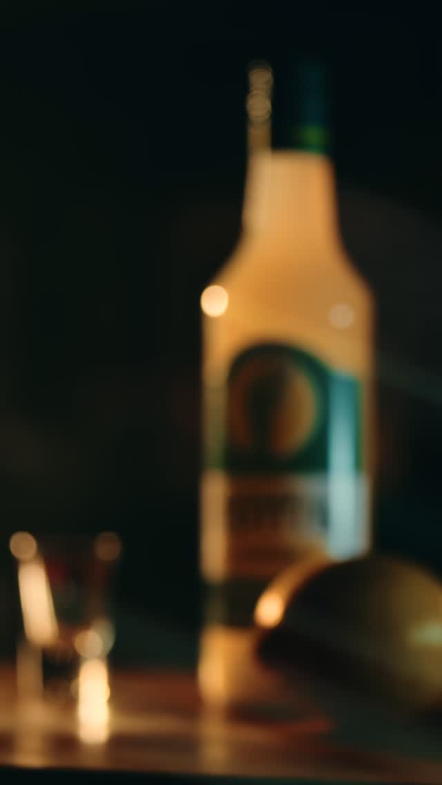 Sonne im Geschmack, Frische im Glas. 🍋✨
Totti’s Saurer – seit 1992 ein Klassiker.
#tottis #göttingen #DrinkResponsibly #vegan #madeingermany
Dieser Inhalt richtet sich ausschließlich an Personen über 18 Jahren.
Bitte Alkohol verantwortungsvoll konsumieren und nicht an Minderjährige weitergeben.