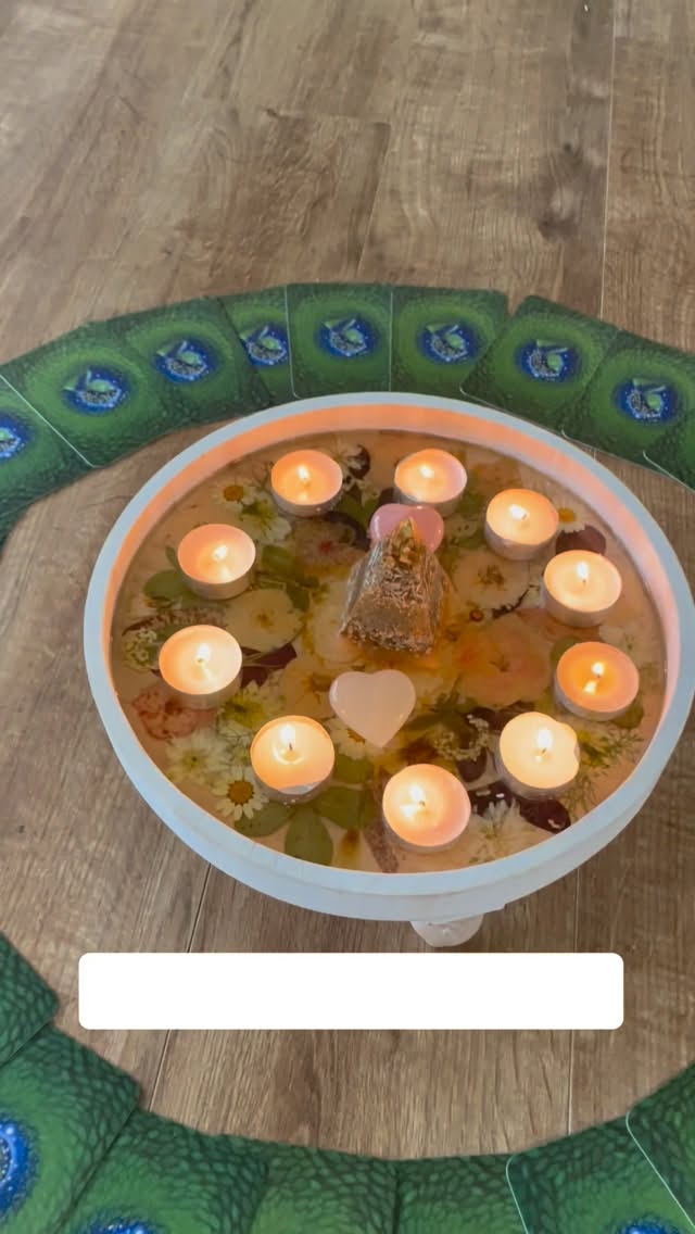 What a special Sunday, weaving intentions with a beautiful circle of women 💫🧶
We shamanic journeyed to receive messages, symbols and wisdom from our guides and power animals. Helping us tune into our intention, magic, and direction for the year ahead.
It was such a joy to collaborate with @julesspire 💗 She supported us to practically and intentionally work out how to weave our messages into something tangible and alive.
Time flew. We all left with ritual pieces to carry with us, to grow and evolve alongside us through this year and beyond 🌿
Mine needs a little more detailing before it’s ready to appear at a future Sound Spa event 🤍
If you’re curious to explore weaving as a ritual practice, keep an eye out for @julesspire @where.inspiration.blooms upcoming workshops ✨
“Art enables us to find ourselves and lose ourselves at the same time.” — Thomas Merton
#weavingintentions #womenscircle #ritualcraft
#shamanicjourneying #sacredmaking #creativehealing
#slowcraft #soundspa #wovenwisdom #amersham #buckinghamshire #thechilterns
#intuition #womenswisdom #handmadewithintention