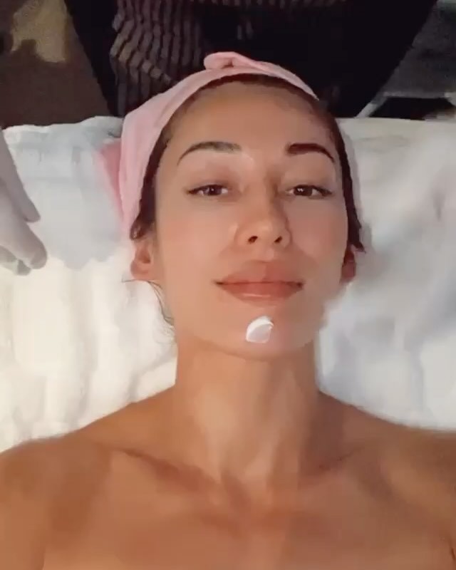 #advancedkoreanfacials and good vibes 🙌