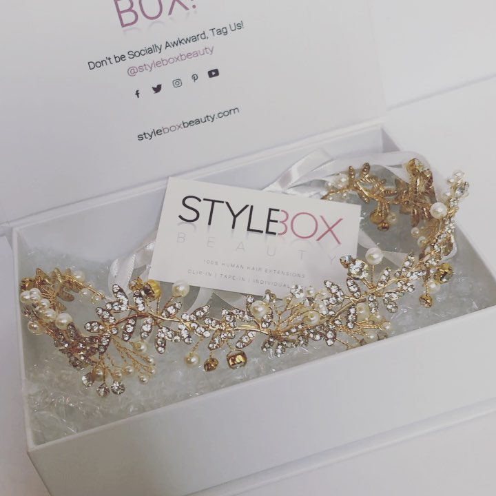 B R I D A L H E A D P I E C E S
Shipments are going out for wedding season! This is our LEAF SIMULATED PEARL HAIRBAND in the color GOLD. Purchase yours today!! #bridalheadpiece #bohostyle #glam #vintage #pearls #weddings #bridalhair #bridalhairstyles #headpieces #2019 #styleboxbeauty