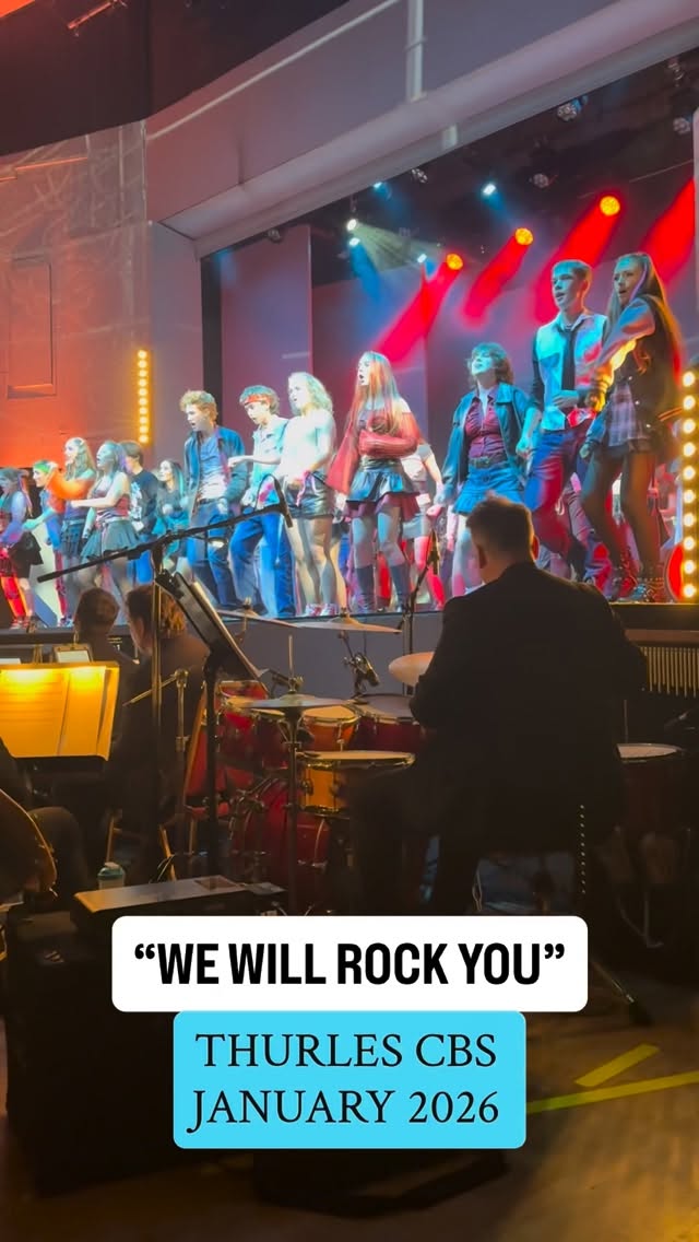 Huge congratulations to musical director Deirdre Ryan Preston and all the cast and crew of “We Will Rock You”. Many onstage are studying at St Angela’s Academy of Music and our staff are very proud of each and every single one of them.🎉🎶
