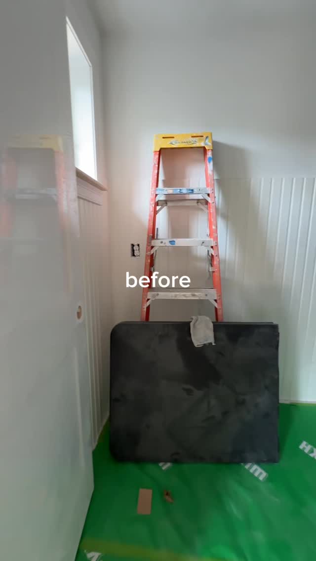 This bathroom transition is one you don’t want to miss. Save this for your next home reno inspo!
•
•
#homesweethome #bathroomreno #bathroominterior #bathroominspirations #renovationlife