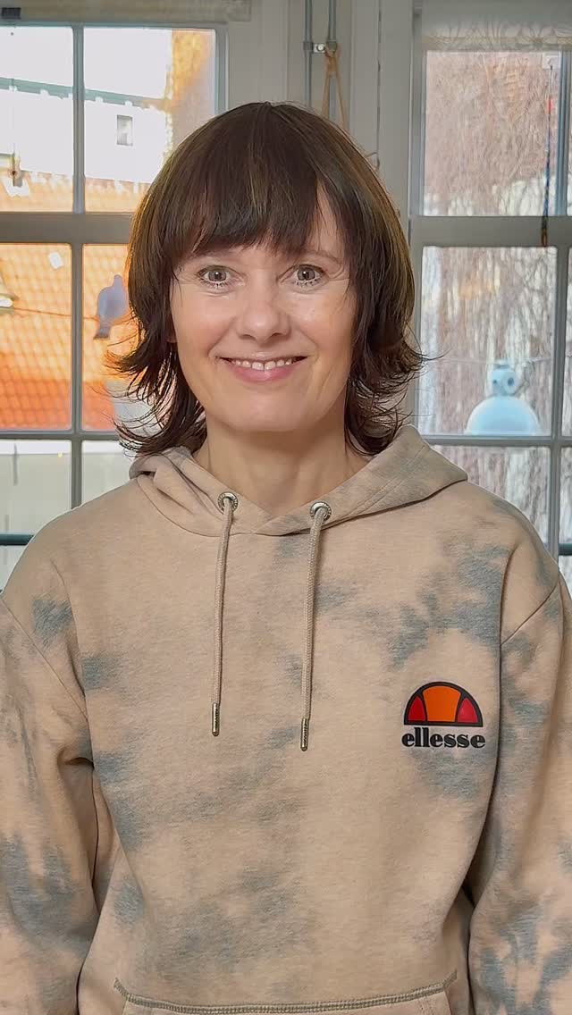 My work comes out of dialogue with people, places and other forces.
Through Portraits, murals, collages, I create symbolic art that connects the personal with the universal. Balance, unity, and interconnectedness are at the heart of my practice and art. My visions are a visual language that invites reconnection with beauty and wholeness.
My Soul Portraits are custom-made paintings that reflect essence and archetypes.
For more information, please visit my website (link in bio).
Video made by @lesterdavidav
#contemporaryart
#soulportrait
#spiritualart