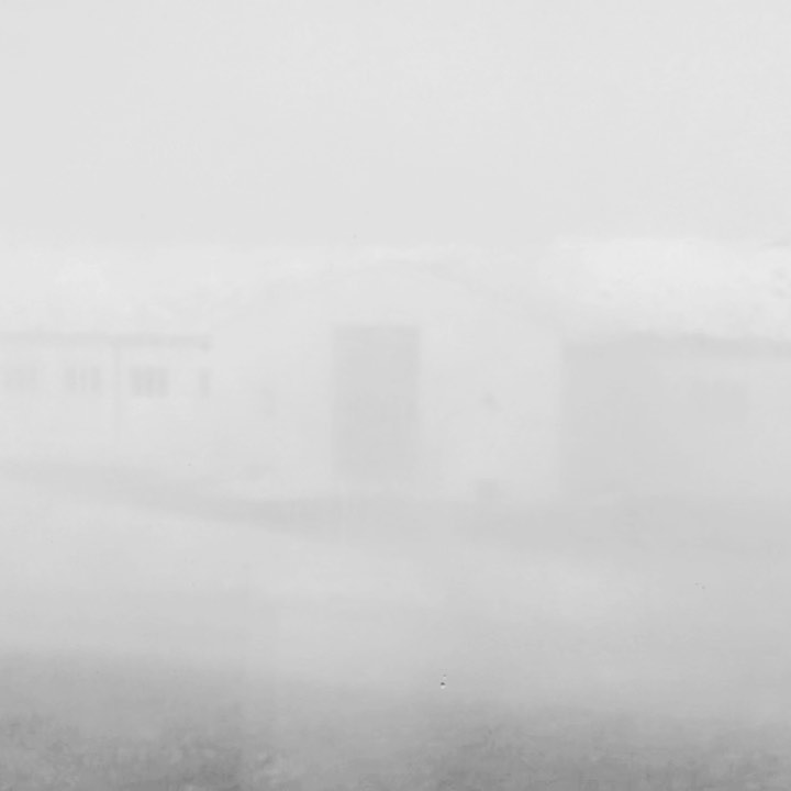 Just a little example of why we do not offer residency in the dead of winter, and not even in April!! The last storm of last winter: on April 4th 2020.
❄️💨💨💨
#baerartcenter