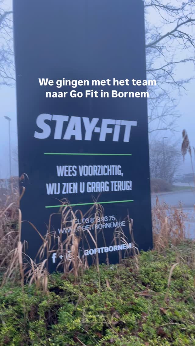 Vandaag hebben we in ons team allemaal spierpijn want woensdag gingen we langs voor een les Hyrox bij @gofit.be 🥵
Bruce & Frank van Go Fit zullen in april nog meer zweten in april tijdens de Marathon Des Sables 💪