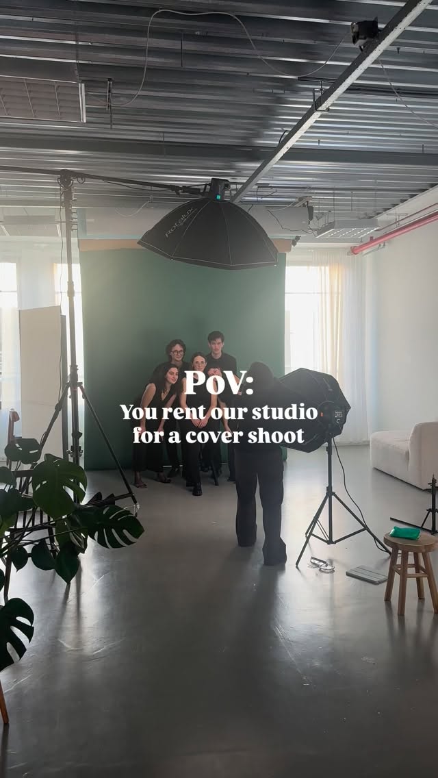 If you want to rent a studio in Amsterdam where you could walk-in, set up fast and focus on your shoot, this is it.
Available for photographers working on:
- Music Album covers
- Presskit photoshoots
- Portraits & editorial shoots
- e-Commerce photography
#fotostudio #photographystudio #photographystudiorental #photographystudiohire #photographystudioamsterdam