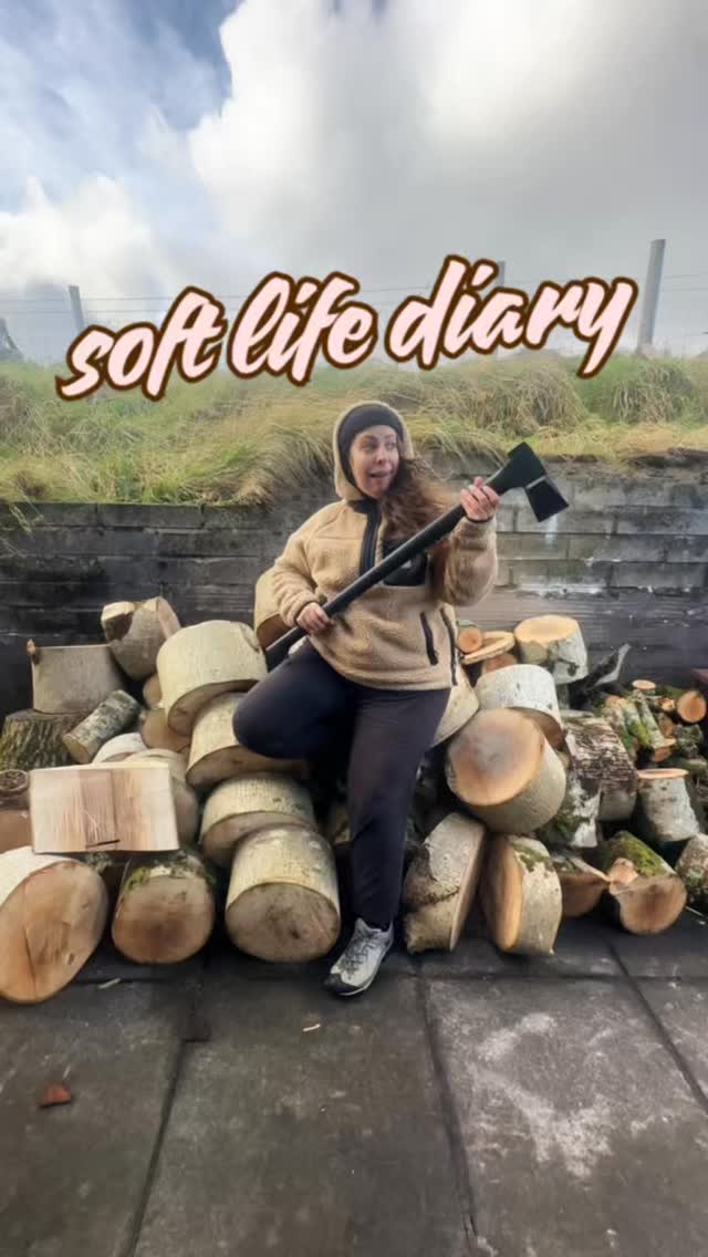 🌸 Soft Life Diary #5 🌸
Sorry this is a very slow soft life diary, but we have been wintering. And I guess I wouldn’t be living a soft life if I’m always making videos. But here’s what we’ve been upto ❤️
Dusking via @lucy_j_wright , pumpkin picking & cooking, silly dances on hills, wood chopping and watching stranger things with the fire on.
How’s your wintering going?
love ya
Alis
#slowliving #slowdownbabe #softlifediaries