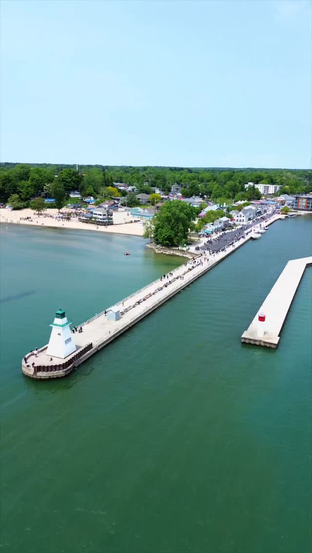 A little warmth for your feed on this chilly winter day ❄️✨
#NorfolkCounty