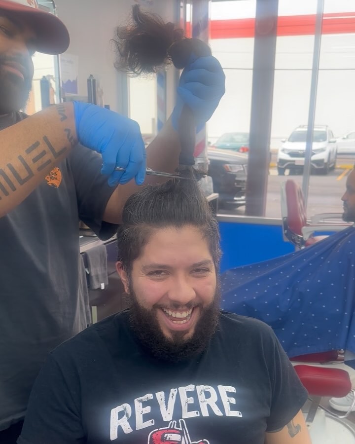 Today I did a thing — I cut my hair and am donating it to @childrenwithhairloss in honor of Paul Baglio’s fight against cancer. I hope you’ll join me at the Beachmont VFW on March 21st at 7pm for a event for Paul.
Special thanks to my colleague and friend Councillor @angelasawaya267 for hosting this event and to Revere native, my boy, @bennygotyou for cutting my hair — go visit him! #CutPassLove