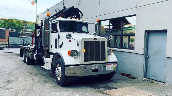 @buyersproducts lighting and rear observation system for this Peterbilt, tool box lights, cargo area flood lights, front rear and mirror strobe safety lights. Along with cargo area camera and rear facing! Safety first! #yonkersny #westchestercounty #bronx #truckrepair #buyers #peterbilt #trucklights