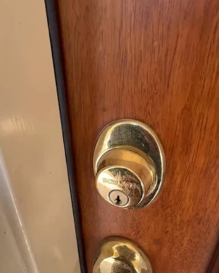 Check out this stunning Townelake home. Our expert craftsmanship brings new life with Spice Brown stain on white oak, protected by upgraded polyurethane. A hybrid sheen adds sophistication while ensuring long-lasting beauty. Let us make your space shine! #TownelakeHomeMakeover #SpiceBrownStain #HardwoodFlooring #thehardwoodguys #homesweethome