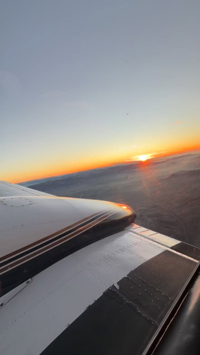 Fuel for the plane 🤝 fuel for the pilot. ✈️☕️
#multienginetraining #piperseminole #multienginepilot