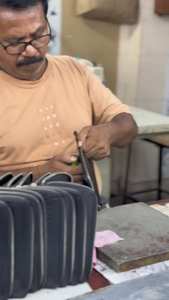 #ManufacturingReality #productionprocess #leatherindustry #leathergoods #sourcing