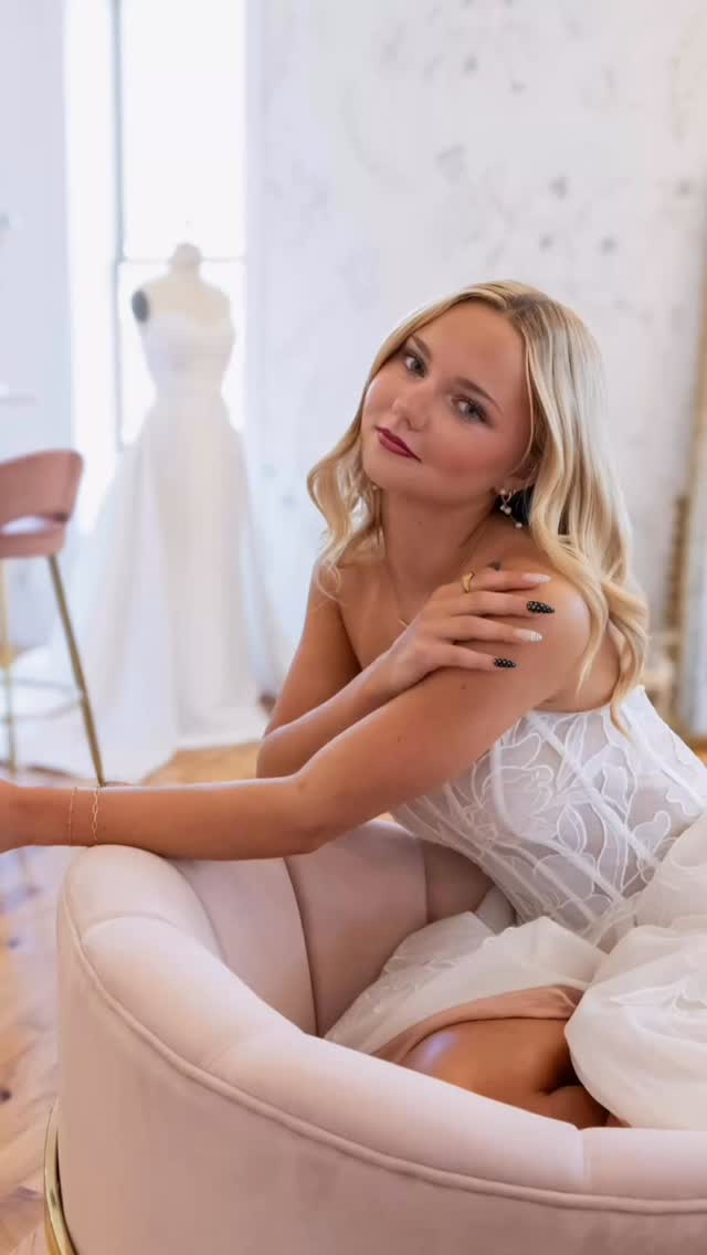 It’s your day, lean into it ♥️
.
Find your dream dress! Custom looks, darling decor and delightful drinks. Book today at gigiblanc.com
.
.
.
.
.
.
#gigiblanc #bridal #bridalboutique #wedding #weddingdress #bridalgown #bridalcollection #weddinginspiration #shopsmall #localbusiness #shoplocal #bridalshower #bridaldresses