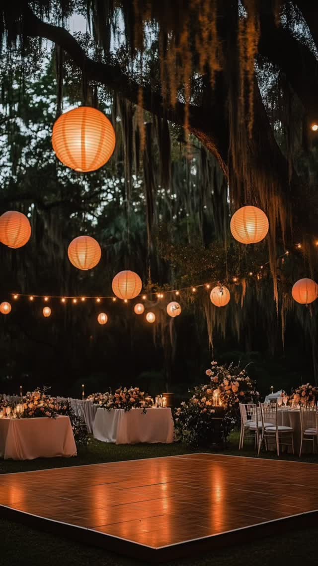 Sangeet 🕺💃🪩- Hot 3 !
Personal Favourite is the last one !
Do you agree ?
#sangeetnight #sangeetoutfit #weddingsneakers #thesareesneakers #partyshoes