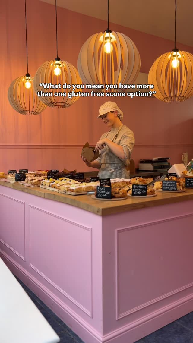 Bagels & Bakery by O'Deli is here and we are serving up even more tasty gluten free goods!
Our 100% gluten free bakery serves up a selection of bakes, cakes, pies and pastries including a yummy array of scones.
From classic fruit scones, to raspberry and chocolate - and blueberry to savoury cheese!
Which are you choosing? 😍
📍Bagels & Bakery by O'Deli 9 Market St, Otley, West Yorkshire
Friday & Saturdays 9am - 3pm (for now!)
📍O'Deli Cafe 4 New Market, Otley
Monday - Saturday 9:30 - 4:30
Closed Sundays
#GlutenFreeBakery #CoeliacFriendlyUK #CoeliacSafe