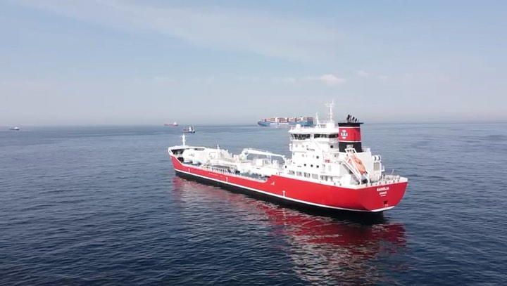 Ramelia at Steenbank anchorage. 📷Axel Nilsson