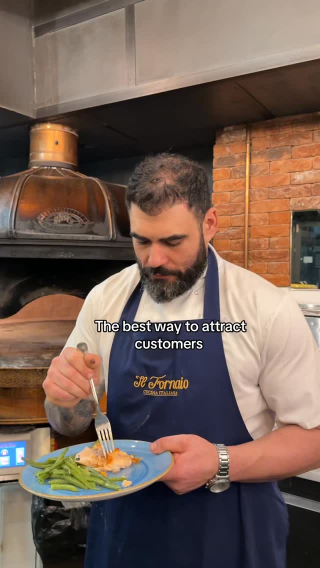 Poor Roberto. It’s like the public get a notification when he tries to eat anything for himself ! #hospitality #italianrestaurant #cheflife #restaurant #dublin