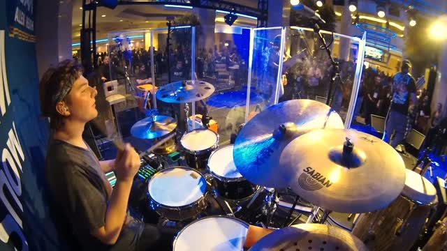 1st minute from @thenammshow with @felixmartinmusic @joantorresmusic & @abelardobolano - ‘MERENGUE’ #namm2026 #livemusic #drums #bateria #felixmartin