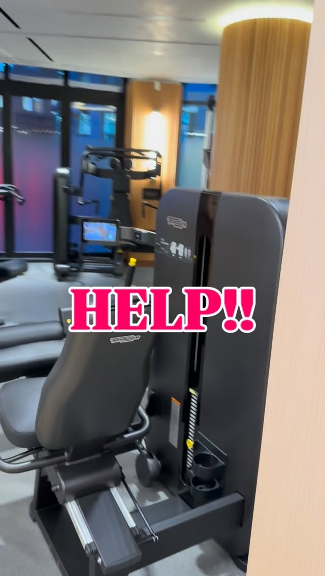 SAVE for the days you feel overwhelm in the gym and feel the fear! 🙈
If you’ve ever wandered around the gym moving from machine to machine hoping something “works” — you’re not alone.
(I personally find them quite overwhelming and intimidating places, a big part of why I became a women’s PT with a private space. With the mission to make training simple.)
This is what a simple 30m Full Body session can look like when you have a plan 👇
✔ simple
✔ time-efficient
✔ adaptable for pre + post natal
✔ feel in control
No more overwhelm. No more random workouts.
Plan. Train. Track. Repeat.
Always adapt to how you feel on the day.
👉 Save this for the days you walk into the gym with no idea what to do.
💪 Link to my Essential Strength Programme for 20 weeks of simple, supportive classes in bio.
#womensstrength #gymanxiety #gymprobs #helpme #fullbodyplan