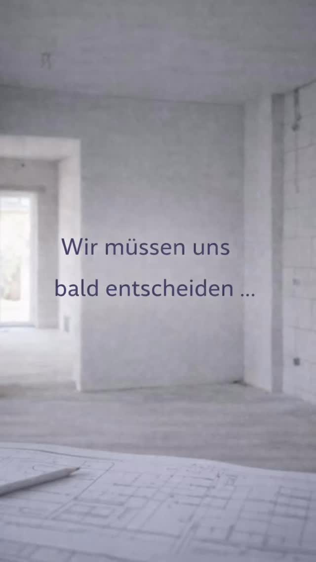 Viele Entscheidungen beim Hausbau fühlen sich schwer an.
Nicht, weil man etwas falsch macht,
sondern weil Klarheit fehlt.
Gute Planung bringt Ruhe
und hilft, Entscheidungen mit einem guten Gefühl zu treffen.
Wenn du gerade planst,
darfst du dich gerne melden.