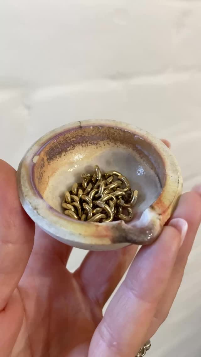 Sentimental heirloom gold turned into beautiful new his and her wedding bands for the cutest customers getting married in March 🥰 Congratulations!!! ✨