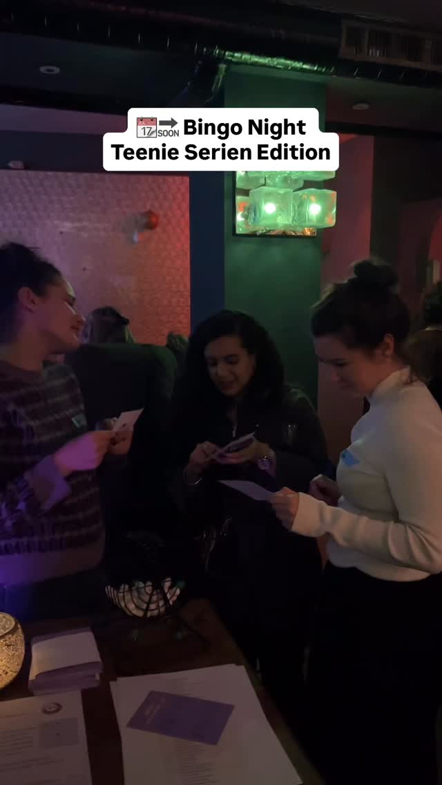 Du liebst Serien und Bingo? Ja hömma, dann MUSST du am 05.02. bei unserer Bingo Night Teenie Serien Edition dabei sein 📆✍️
Ab 19 Uhr kannst du mit etwas Glück und Können ein paar nice Preise abräumen und dabei noch tolle neue Leute kennenlernen.
Sounds good? Dann sicher dir fix dein Plätzchen! 🔗
#düsseldorf #socialevents #neuefreundefinden #bingo #serien