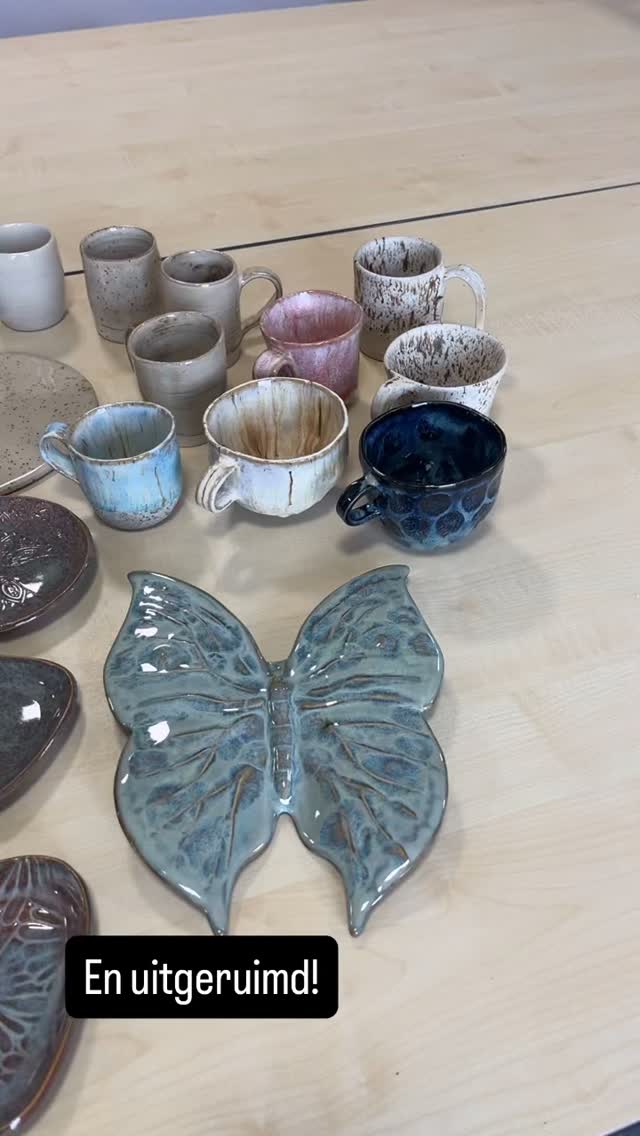 De oven is uitgepakt! Alvast dingen voor de tulpenmarkt in Elten. De bloembollen, en de prachtige vogels van Helma.