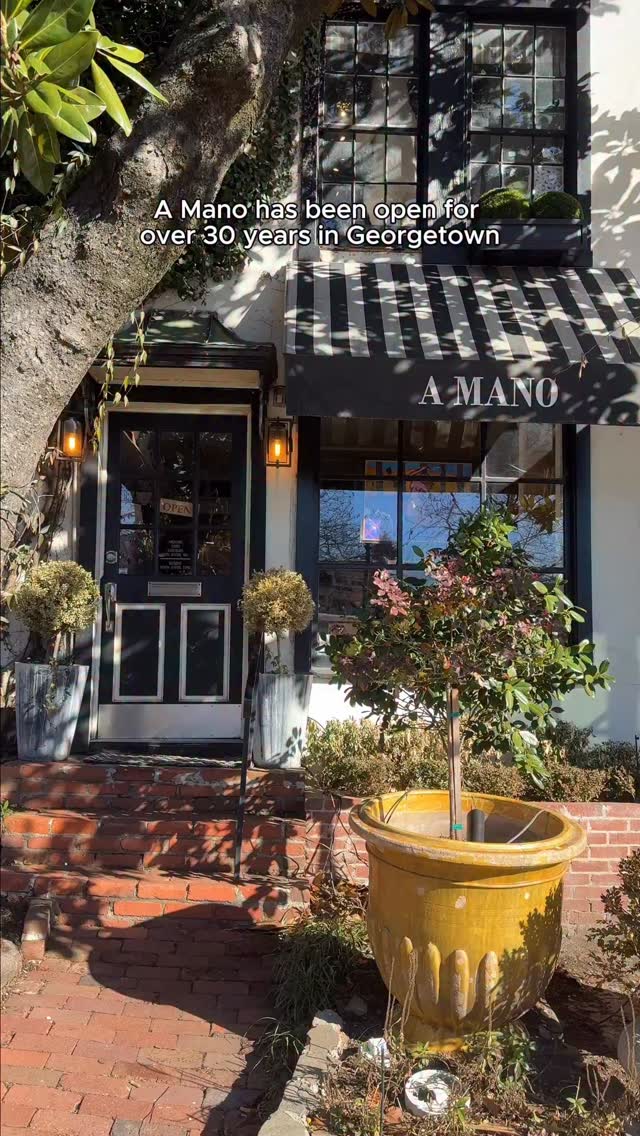 A Mano has been open in Georgetown for over 30 years, and it’s a must-visit on your next trip into Georgetown. If you’re looking for a unique gift or luxury home decor, this Georgetown legacy business has you covered.
#GeorgetownMainStreet #GeorgetownDC #GeorgetownLegacyBusiness