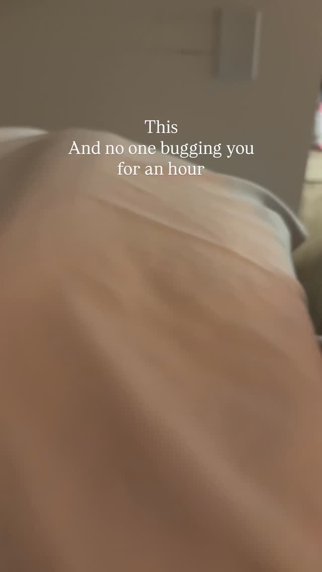 Because rest is productive too. 🧖♀️
And your skin can feel the difference.
#beautyandlivelyco #beautysalon #facials #facialmassage #beautyessentials