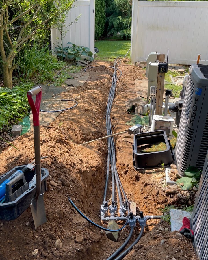 9 zone installation for full property coverage. Front beds, front lawn, sides of house, back lawn, back flower beds, beds around pool. WiFi controller.
#ample #irrigation #lawnsprinklers #sprinkler #sprinklers #installation