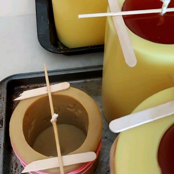 That time of year again!
Great honey harvest comes with lots of wax to work with!
Can't beat burning pure beeswax! Clean and all natural
#thattimeofyear #honey #honeyharvest #wax #beeswax #pure #betterthanparaffinwax #thebest #healthychoices #cleanburning #naturalcandles #natural