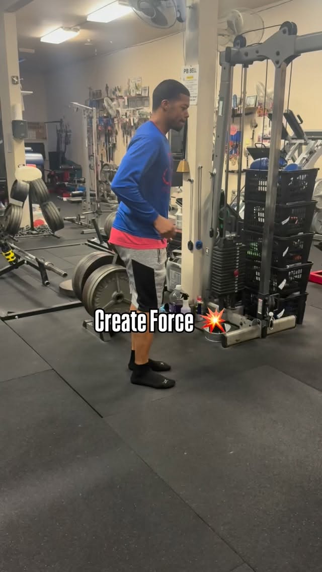 Speed isn’t just about moving your legs faster.
It’s about stride length, bounce, and coordination.
✔️ More force into the ground
✔️ Better elastic return
✔️ Improved rhythm & timing
When power and coordination work together, speed follows ⚡️
#amspeed #athletictrainer #youthtraining #athleticdevelopment