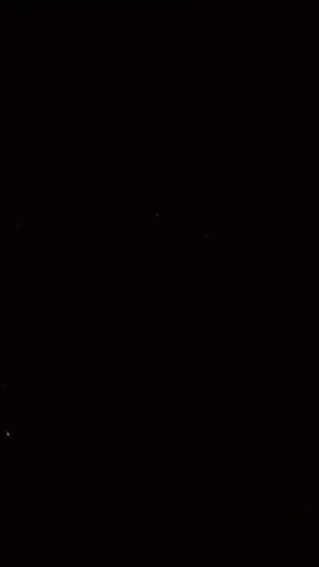 ✨ É véspera de completar 06 anos…
E hoje é dia de reviver um dos vídeos mais satisfatórios da história do Be-Art!
Era Julho/2021 e seguíamos na reforma do espaço físico do Be-Art, eis que ganhamos um adesivo personalizado com a logo da empresa! 🤩
Emoção, gratidão e orgulho transbordaram o coração nesse momento… eu nem sei explicar! Mas lembro a sensação incrível de olhar pra parede e sorrir, por ver um sonho se tornando realidade ✨
Era muito mais do que um adesivo, era esse cantinho ganhando forma, identidade e se tornando lar pra tantos projetos, sonhos e trabalhos que surgiram a partir dali.
Meu agradecimento especial à Cláudia Ferracin (@claudiaferracin_ ) e Nítida Gráfica por viabilizarem esse projeto, que se tornou marca registrada do escritório! ✨
Tão bom relembrar esse momento! 🩶