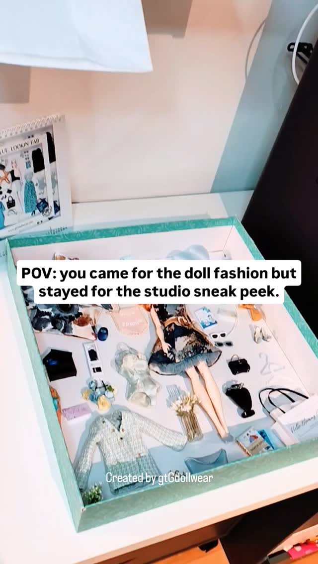 Fashion flat lay or studio tour? Even I’m not sure anymore.
Either way, the vibes are vibing.
If you’re into this mix, drop a ❤️
www.gtGdollwear.com
#gtgdollwear #silkstonedoll #barbiesilkstone #barbiesignature #barbielooks