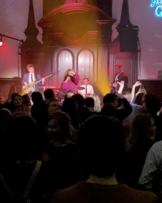 Thank you for having us
@AmazingGraceLDN!!! Sensational crowd! 🤩 See you all again on 12 March for another cracking night! 💃