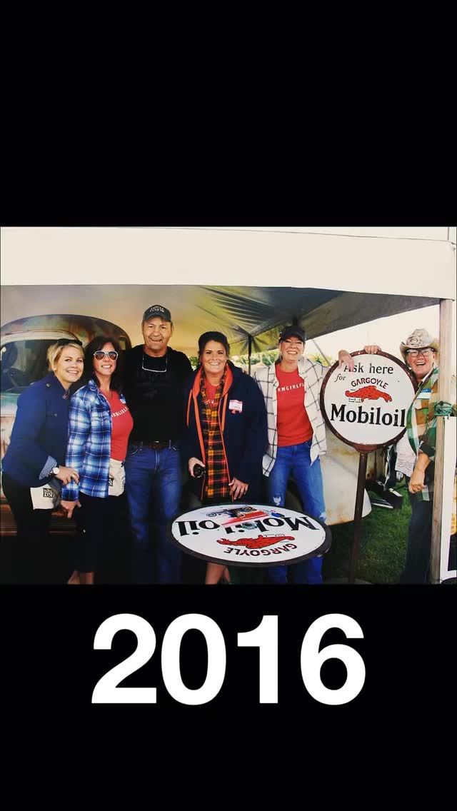 We heard #2016 was trending.
Well lucky us because we were about to remind you this is our 10th year!!
We can’t wait to look back and celebrate with you!
#10years #2016challenge #farmgirlflea #pickersandmakers