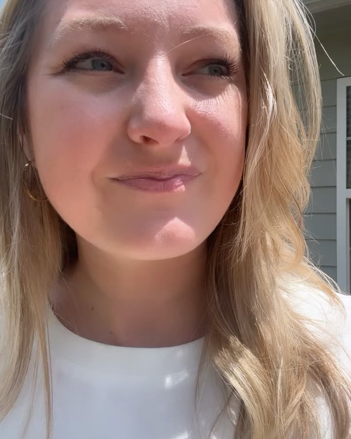 Behind the scenes of April ☀️