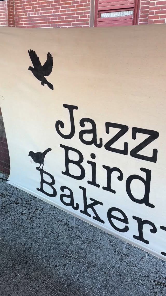 I’M BACK! Been away from @gofarmersmarket for a month for one reason or another. But I’m back to be this weeks #bestie open from 9-12 #minicake #cakepops #kingcake