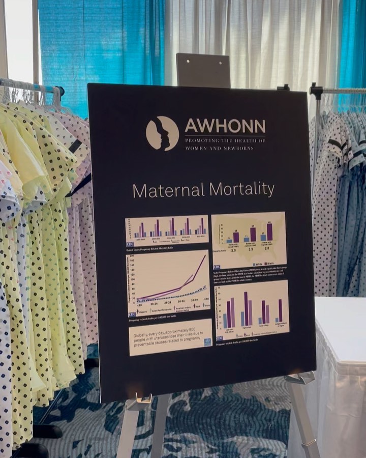 Powerful installation at the @awhonn convention on the magnitude of maternal mortality, and particularly Black maternal mortality, in America. The United States has the worst maternal death rate of any developed nation. And the racial disparities in these outcomes are unconscionable - Black birthing people die at a rate of 3-4 times that of white birthing people.
By @michellehartneyart, Mother’s Right is 700 delivery gowns to represent the 700 American birthing people who died in childbirth in 2020. The gowns with black arm bands represent the Black birthing people who died.
Powerful and wrenching. 💔