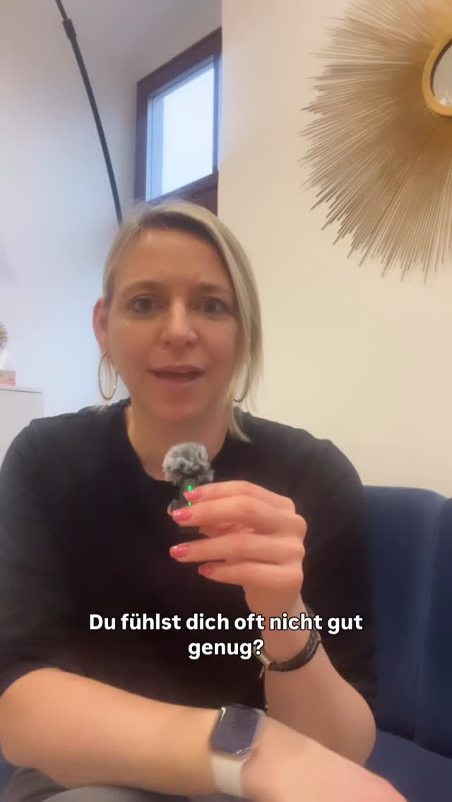 Du fühlst dich oft nicht gut genug?
Mögliche Ursachen:
✨Frühe Erfahrungen & Prägungen
✨Ständiger Vergleich mit anderen
✨Zu hohe Ansprüche an Dich selbst
✨ Ablehnung, Zurückweisung & Enttäuschungen
✨ Stress, Erschöpfung, psychische Belastungen
✨Fehlende Selbstannahme
👉Kommentiere gern mit „fühl ich“
#selbstwert #selbstliebefühlen #innereskindheilen #praxislang