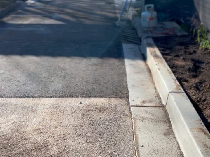 Some asphalt and kerb works for MacKillop College this week. Always a bit nerve racking when we tackle our own asphalt but it makes the finished product all the more rewarding 👌🏽