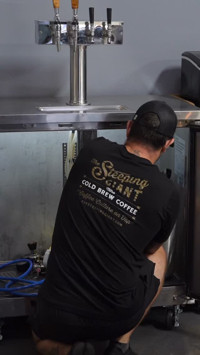 We handle the setup.
You enjoy the pour.
This is your sign to get cold brew delivered to your office! Visit our website to get the process started.
#coldbrew #steepinggiant #coffee #sandiegocoffee #nitrocoldbrew