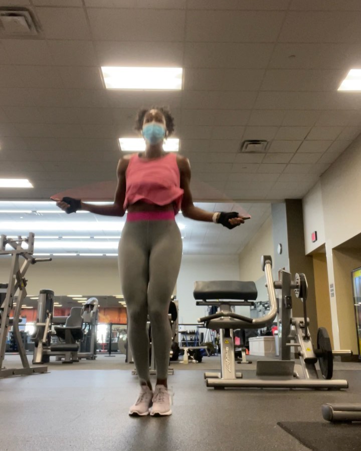 Fat Burning Leg Day Workout
#beautyisinbeastmode #beastmodedri #melaninfitness #legday #workoutroutine #gymworkout #selflove is the best love