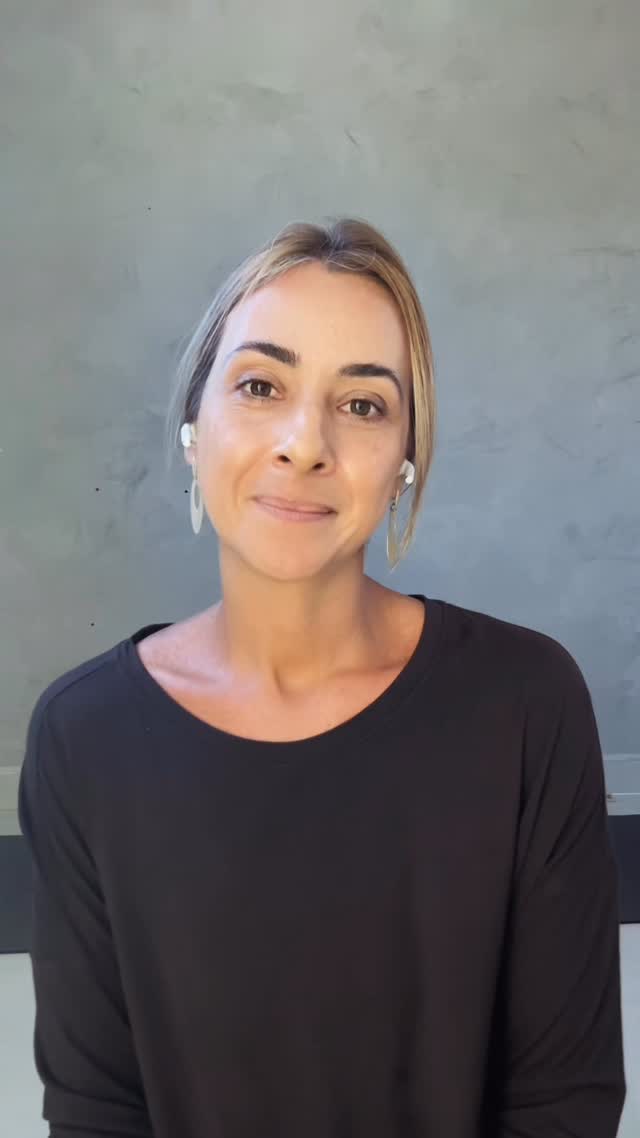 Te convido a viver em sua ciclicidade, com amor e respeito.
Dia 27, 28 e 29 de março teremos mais uma linda e transformadora imersão do Despertar para sentir-se em um lugar que é um paraíso na terra, @vilaentrechaves
Diga sim para você! Você merece 🩷🌸
Mais informações direto pelo WhatsApp o link está aqui na bio.
Com amor
Pro