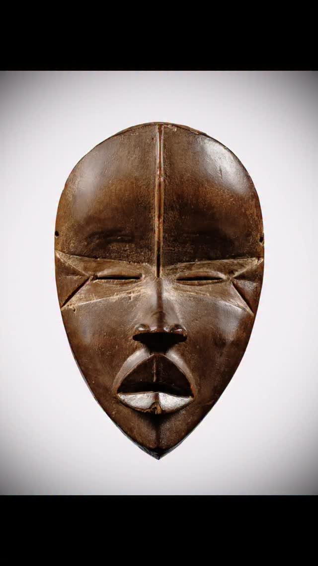 This Ivoirian Dan Mask captures the intricate contours and subtle textures, creating a vivid interplay of light and shadow.
The work hand-embellished with Swarovski Crystal bridges traditional West African artistry with contemporary design, offering a piece that commands attention while honoring its cultural heritage.
Unique prints Available - kingparisstudio.com