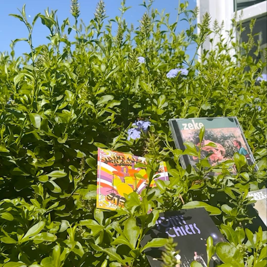 Cheers to a long overdue feature of @matt_lazarus_music 🎸 We connected right before lockdown, collecting bits and pieces of the past, bringing both his previous and new albums to life!
🌊“Eat at Joe’s” - Zeke – The Last Rhumba (2022) – a rare concert release from the band Zeke in 1990 with Rick Reider on guitar and vocals, Matt on bass and vocals, and John Basye on drums and vocals – mixing rockabilly country surf music and psychedelic.
🌻“The Cedric Jam” - Matt Lazarus & Colin Jacob – Early Days (2023) – rare and newly released studio recordings remastered from the original source tapes.
🌞“Look into the Sun” - Joint Chiefs – Live from Arcata (2021) – taken from a live show at a house party, recorded on February 3rd, 1989.
🪞“Reflections of the World” - Feathers & Stones (2023) – the latest album of original material with new songs and instrumentals as well as a songs by Colin Jacob and Neil Young.
Matt’s journey as a guitarist began with hearing Jimi Hendrix, Traffic, John McLaughlin, and Carlos Santana. Matt picked up a guitar at age 14 and never put it down again. He played and wrote songs and committed to music for his life. With his beloved ’78 Stratocaster, Matt traveled north to Humboldt State, where he received a B.A. in music and formed the rock group Joint Chiefs. They soon became Arcata legends and performed on the local scene for years. The more Lazarus played, the more influences – Grateful Dead, Jeff Beck, Neil Young, and David Lindley – changed and evolved his guitar style, which took center stage at the Joint Chiefs performances.
Combining rock, jazz, funk, and the blues with his own innovations, his sound and style is recognizable and current and is rooted in the sounds of yesterday. Believing that music allows the listener and performer to tap into the underlying spirit of creativity and beauty that runs through all things, Lazarus plays with soul.
All albums can be listened to on his website: mattlazarus.com
#jimihendrix #johnmclaughlin #santana #beck #jerrygarcia #80smusic #70smusic #psychedelic #rockabilly #blues #funk #musicgraphicdesign #albumcover #packagedesign #bayareaartist #gratefuldead #mattlazarus