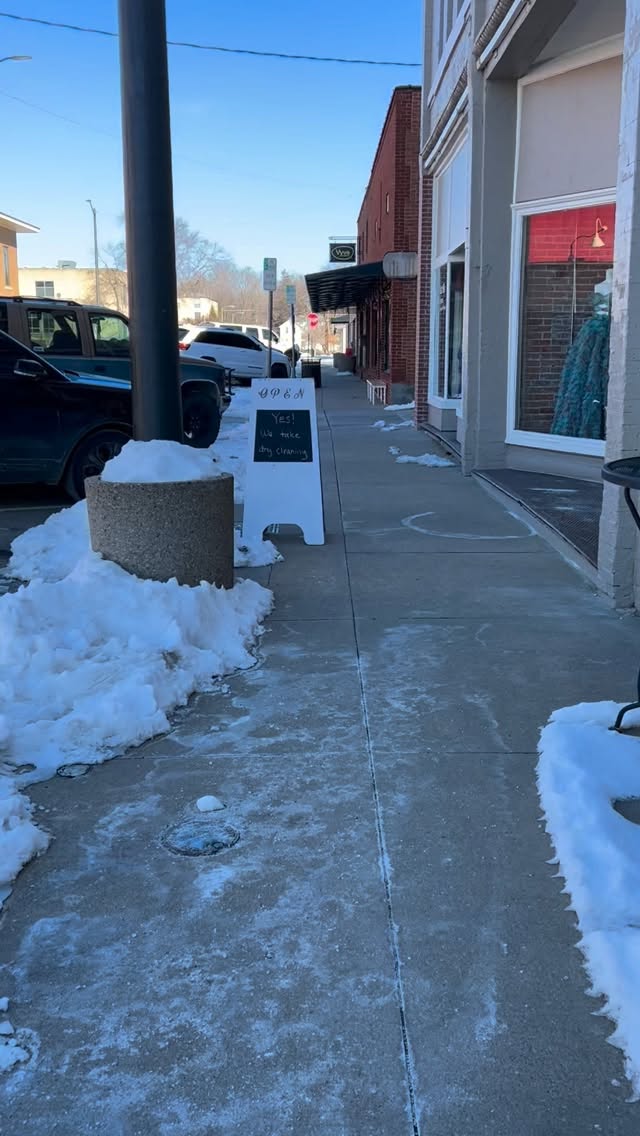 Quick tour!
#heidisdressshop #atchisonproud #shoplocal